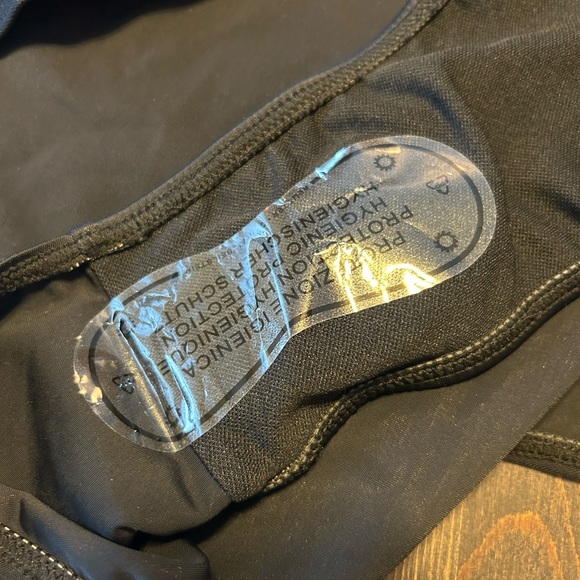 Women’s One Shoulder Swimsuit, Black, Size 20W, NWT - Picture 4 of 4